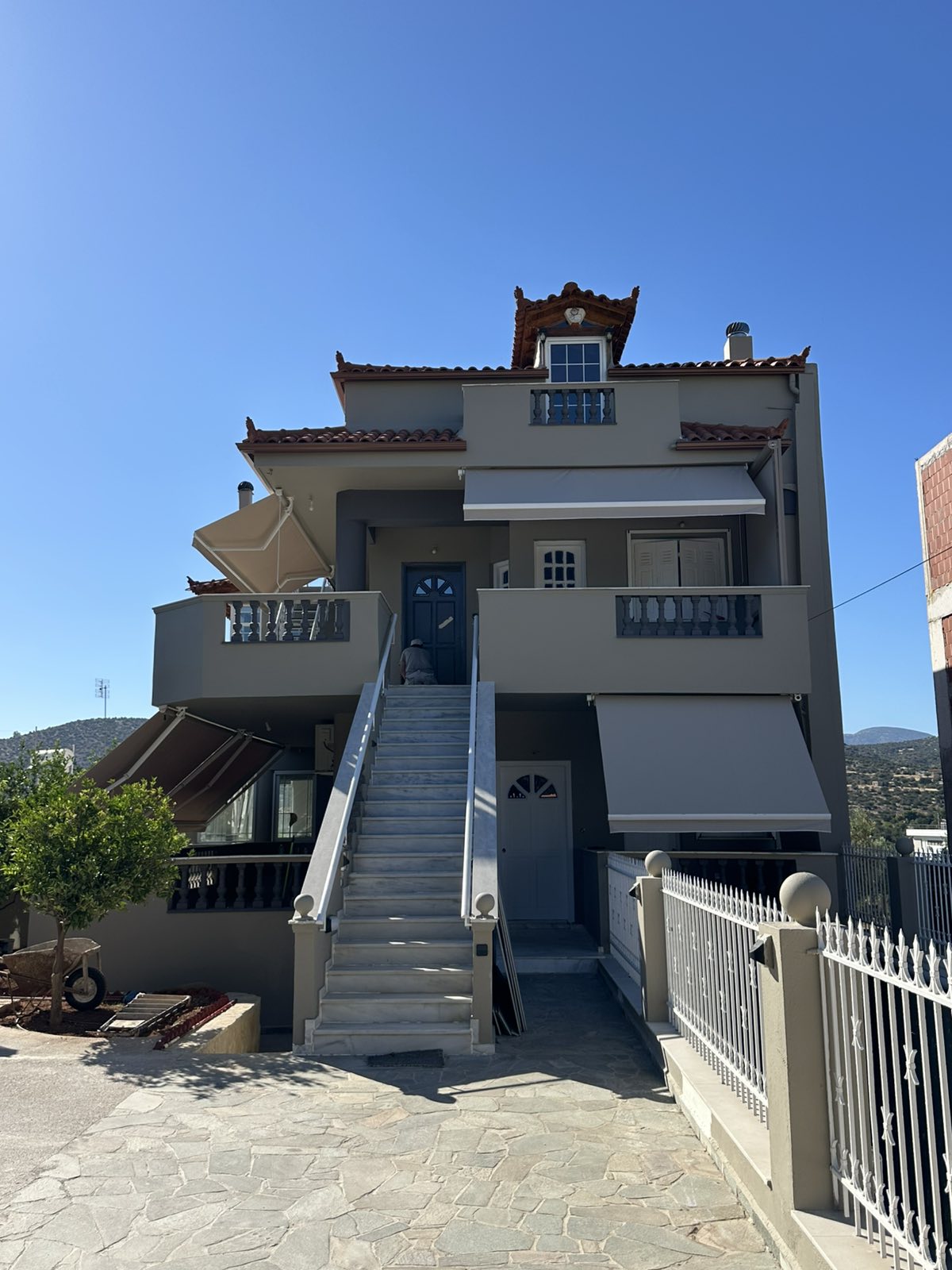 Τέντες με βραχίονα
